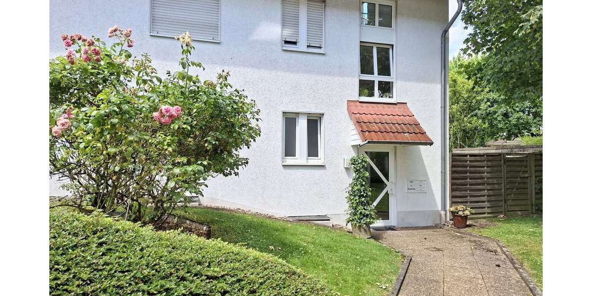 Etagenwohnung Bad Salzuflen - 3 Zimmer, 113 m&sup2;, 950&euro; | Angebot:26898305
