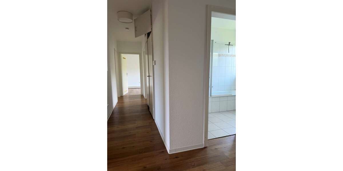Etagenwohnung Enger - 4 Zimmer, 85 m&sup2;, 640&euro; | Angebot:27025426