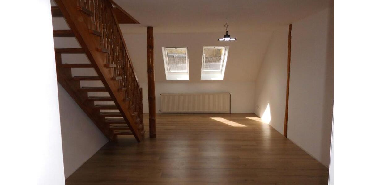 Dachgeschoßwohnung Rodenberg - 3 Zimmer, 80 m&sup2;, 750&euro; | Angebot:26204415