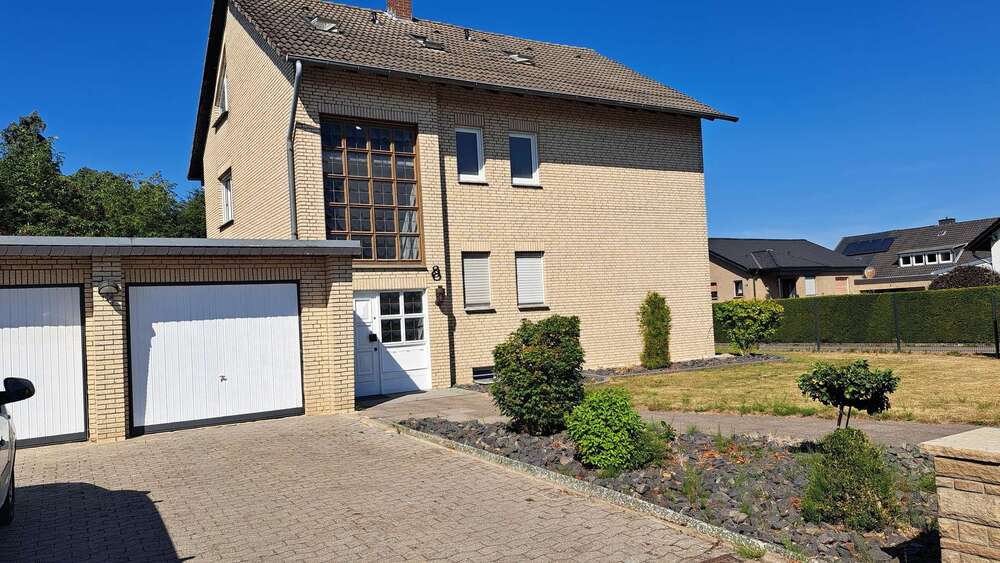 Etagenwohnung Lübbecke - 2 Zimmer, 80 m&sup2;, 700&euro; | Angebot:27336863